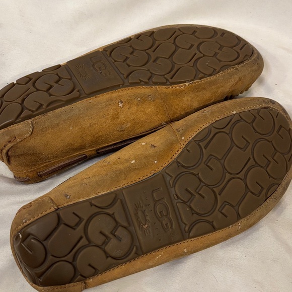 Ugg slippers moccasins tan size 7 - Picture 7 of 7